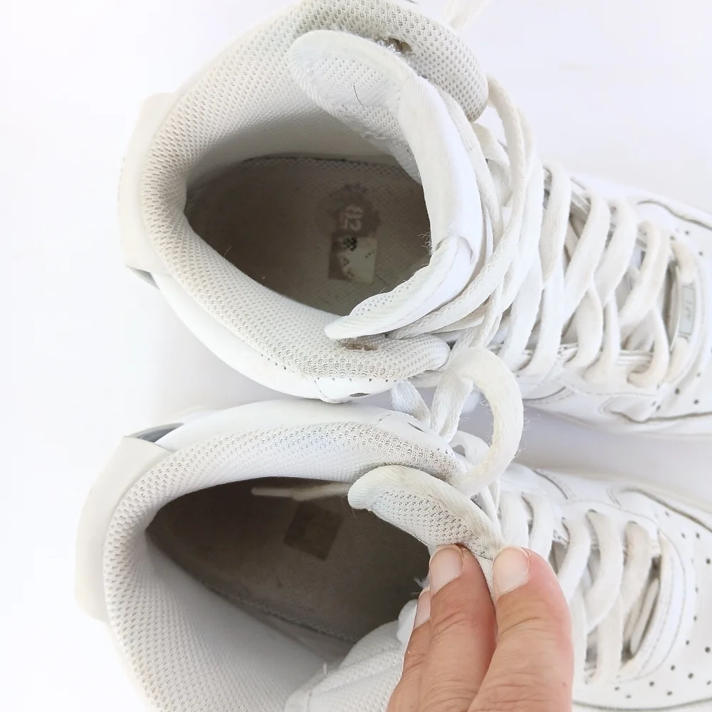 Nike Air Force 1 Hightop Triple White 6.5